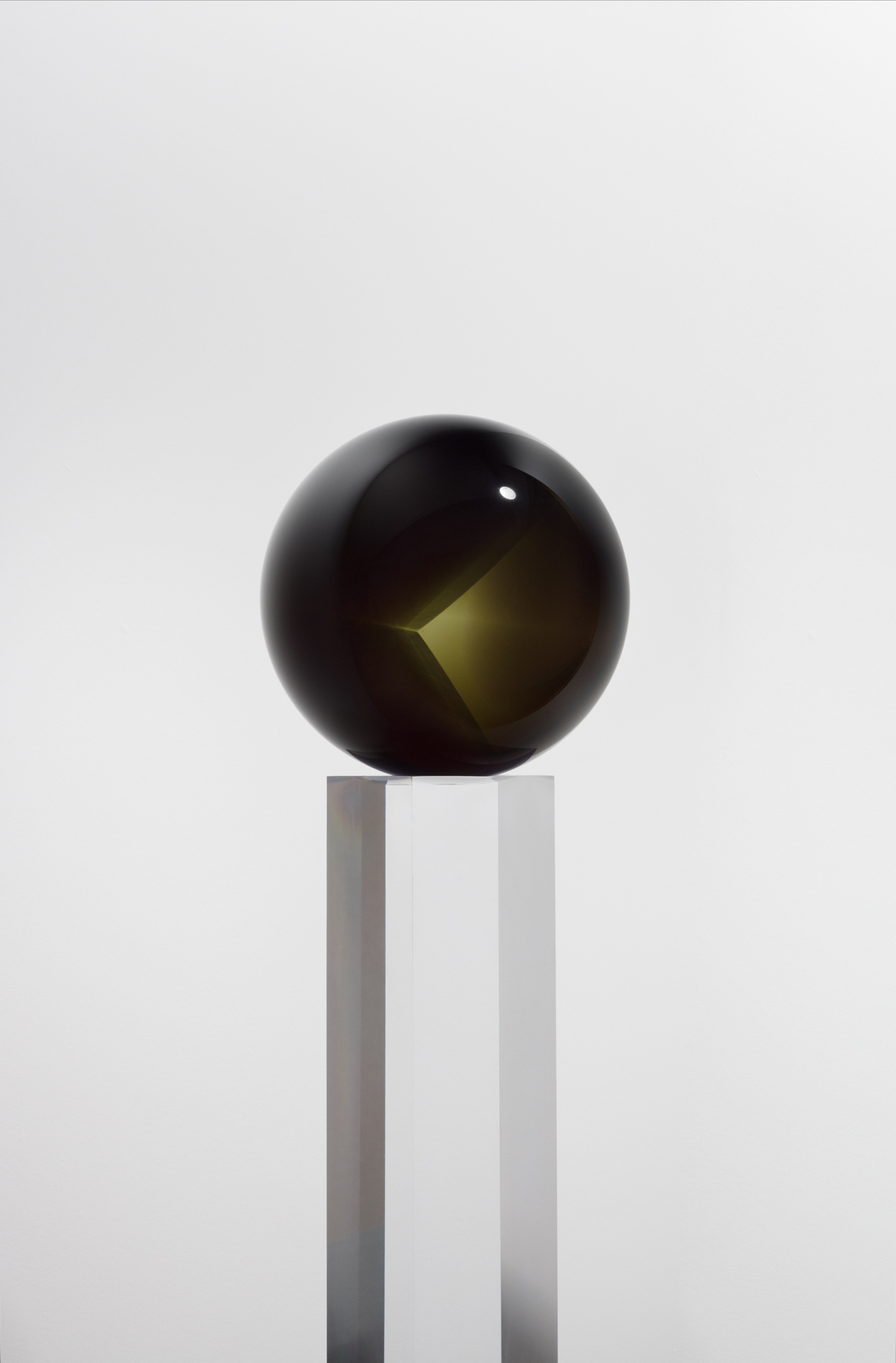 HELEN PASHGIAN 海倫&middot;帕什加