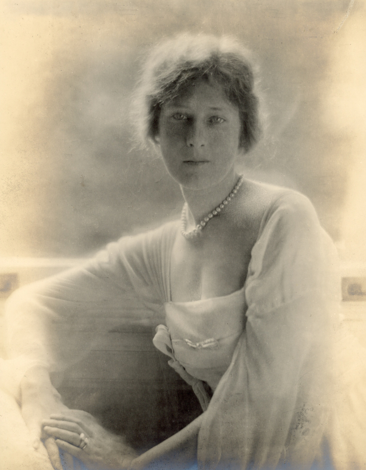 BARON ADOLPH DE MEYER (FRENCH, 1868 - 1946)