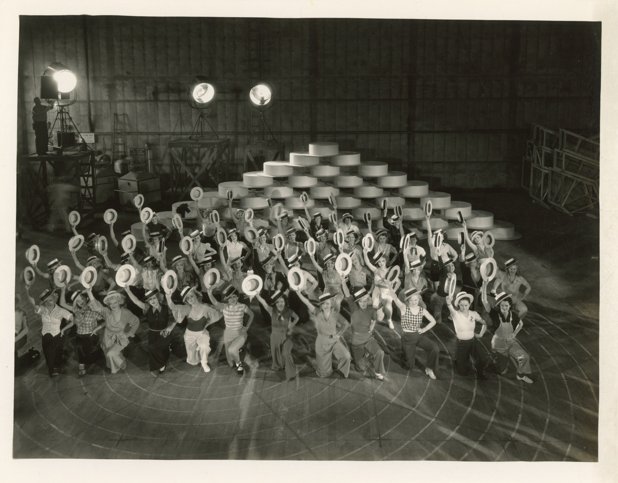 PHOTOGRAPHER UNKNOWN