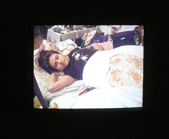 Artur Zmijewski Karolina, 2002