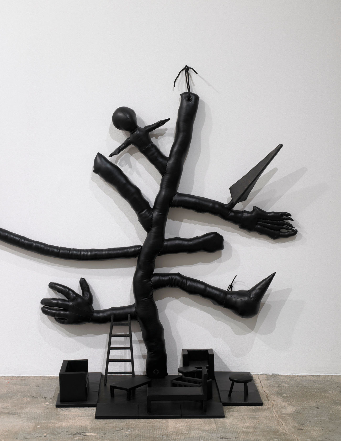 Annette Messager Arbre Architecture, 2009