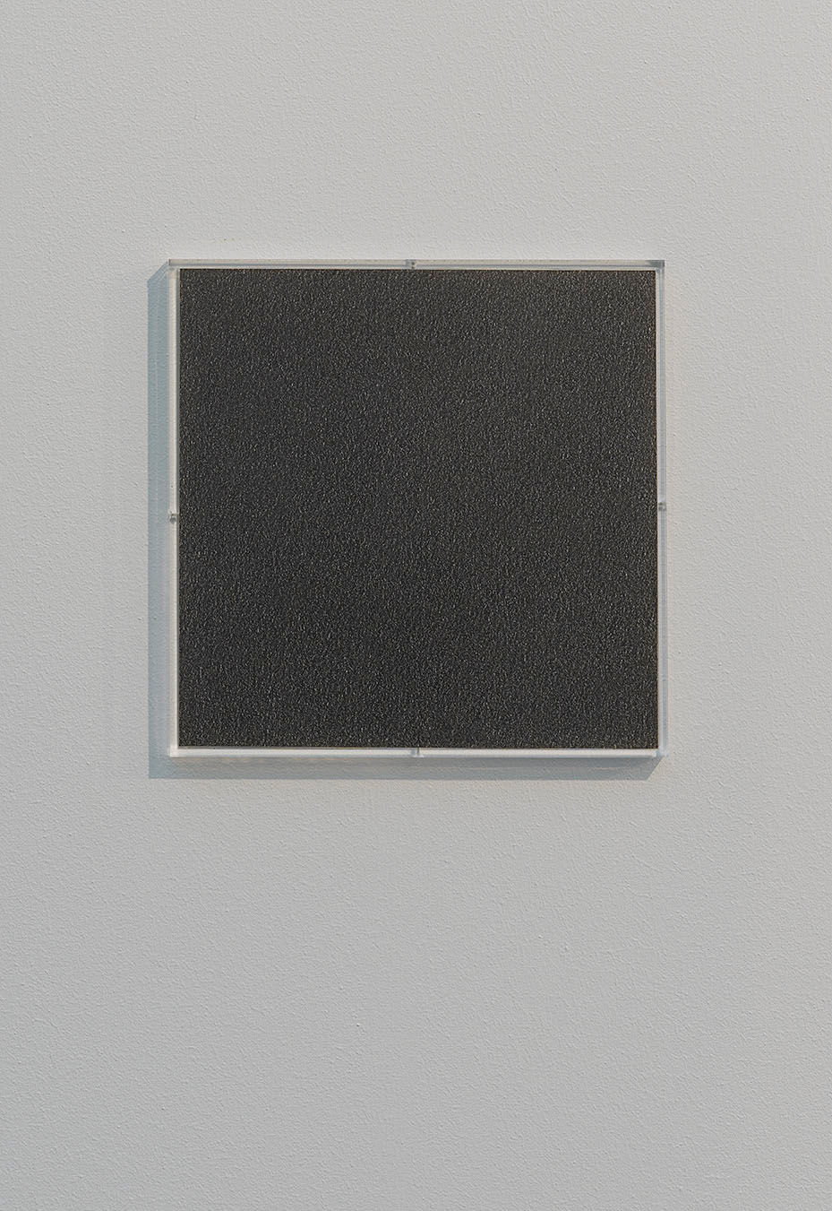 Giovanni Anselmo Particolare del lato orizzontale sinistro in alto della seconda N di infinito, 1975