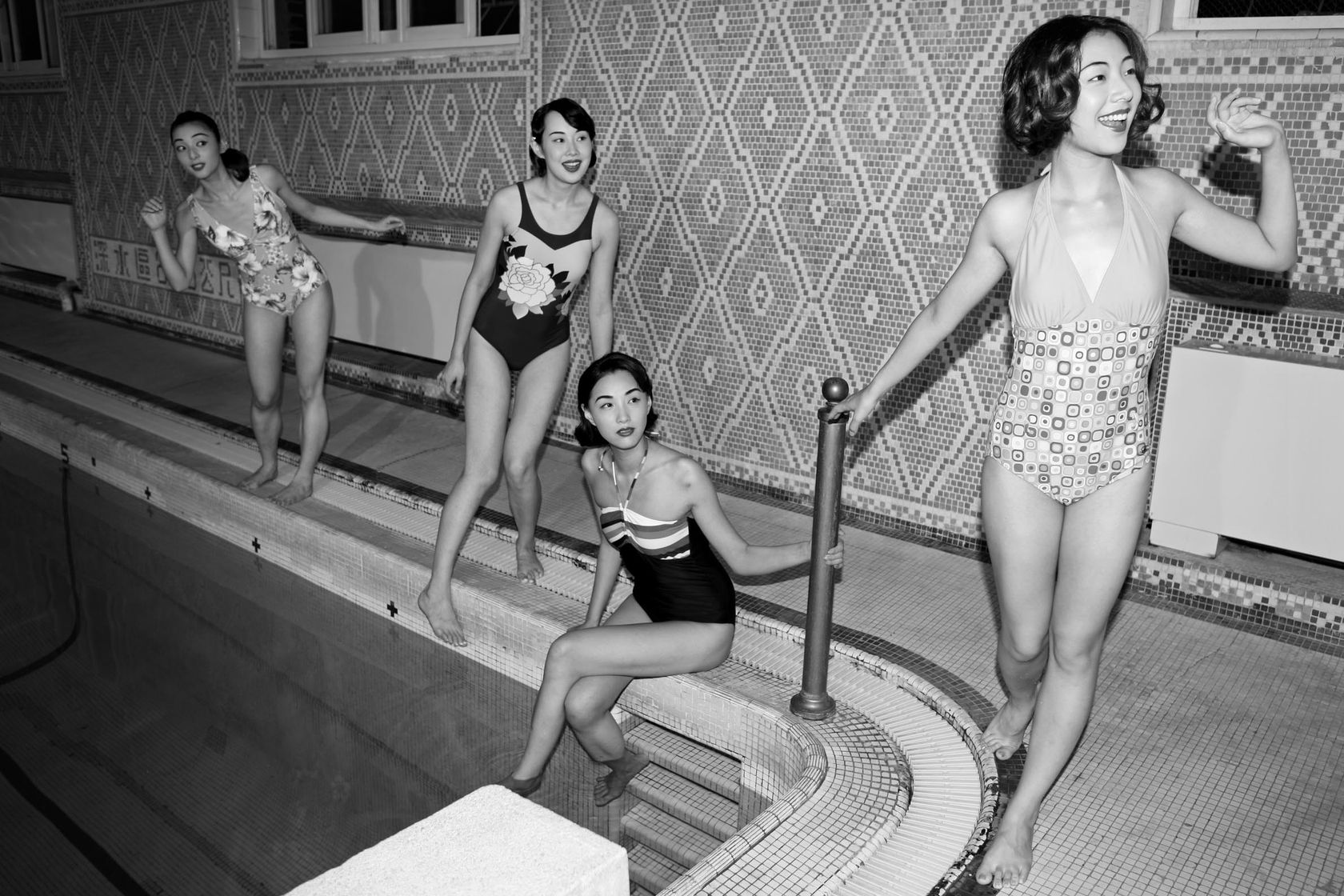 Yang Fudong International Hotel 4, 2010