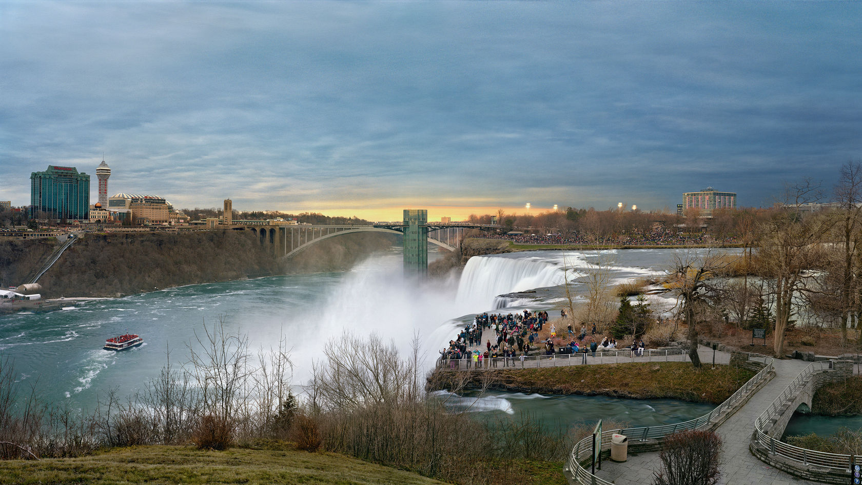 An-My Lê, Total Solar Eclipse, Luna Island, Niagara Falls, April 8, 2024