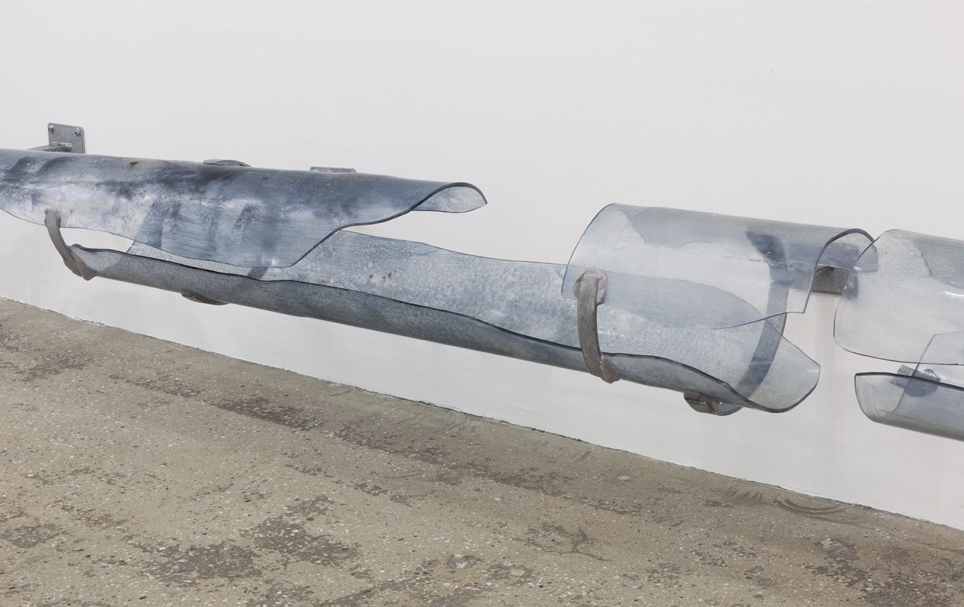 Nairy Baghramian Dwindler_Low Tide, 2017