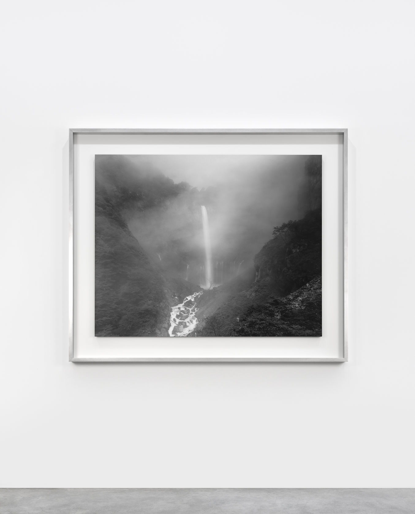 Hiroshi Sugimoto Kegon Waterfall, 1976