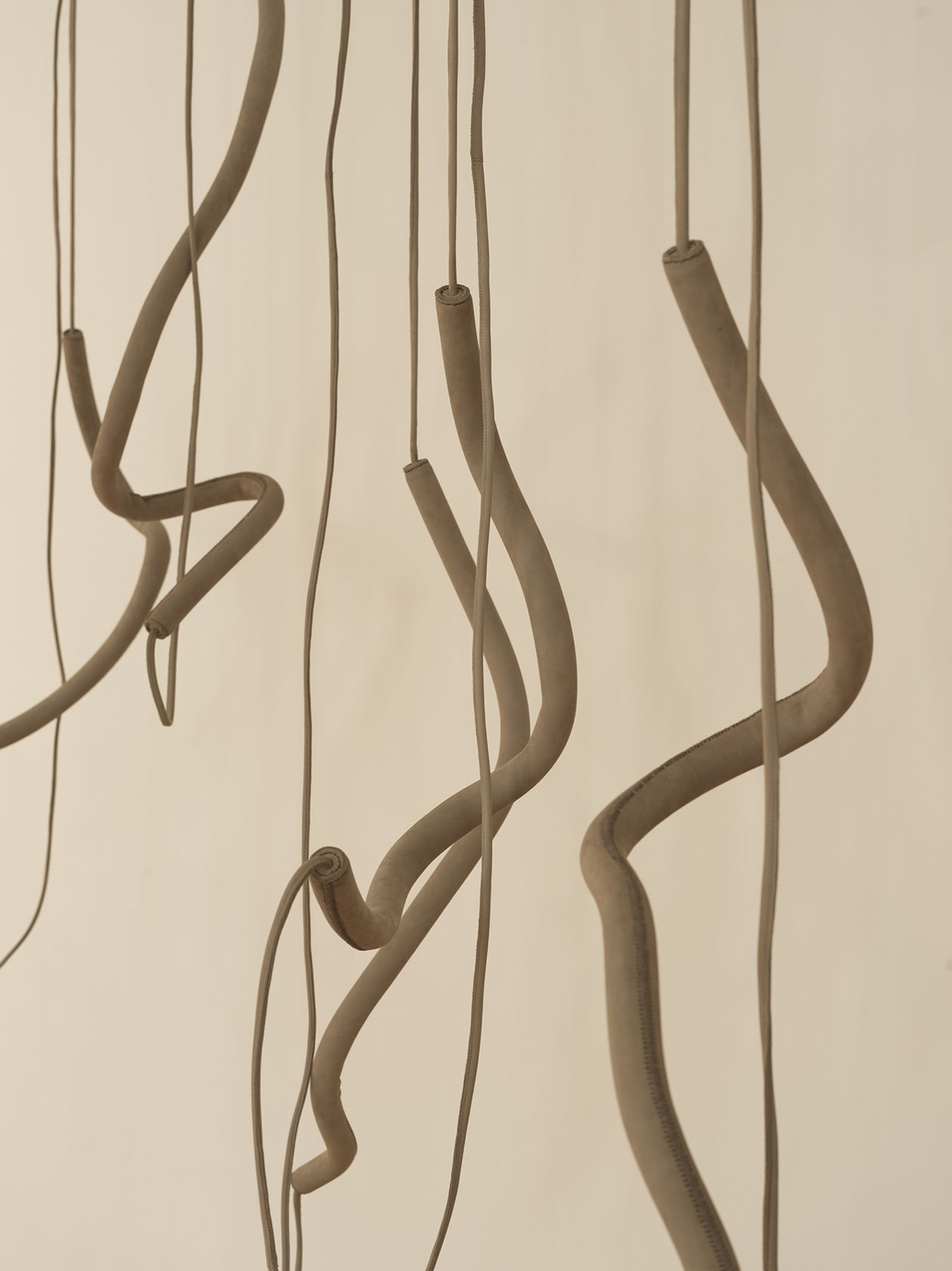 Leonor Antunes alterated knot 5, 2018