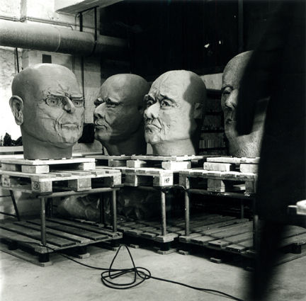 Thomas Schütte Dirty Dictators, 2003