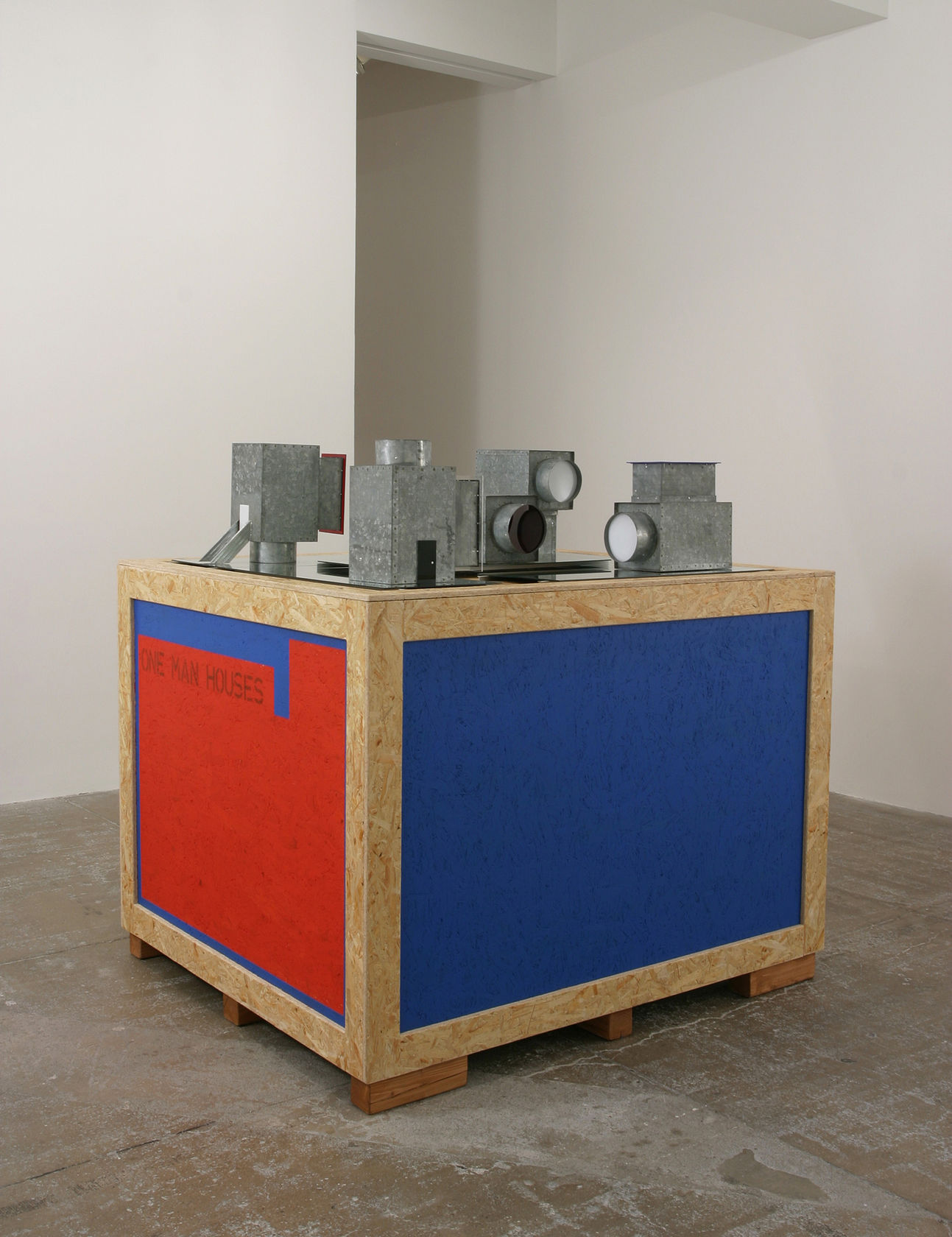 Thomas Schütte One Man Houses, 2003