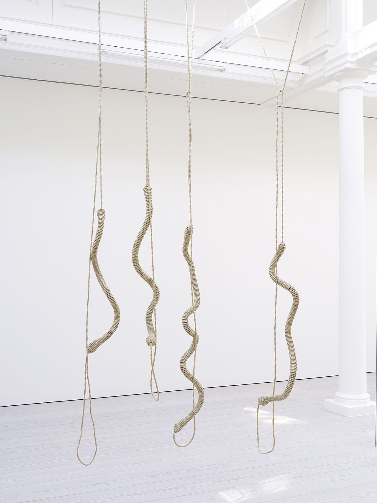 Leonor Antunes alterated knot 3, 2018