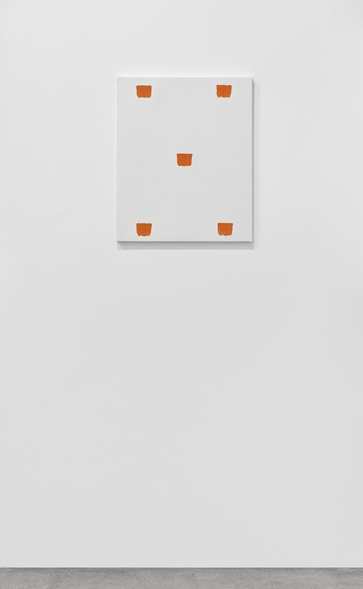 Niele Toroni Empreintes de pinceau n°50 à intervalles réguliers de 30 cm, 2014