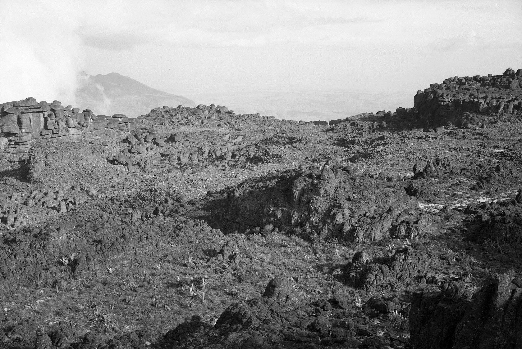 Lothar Baumgarten, Tabugrenze, 1977-85