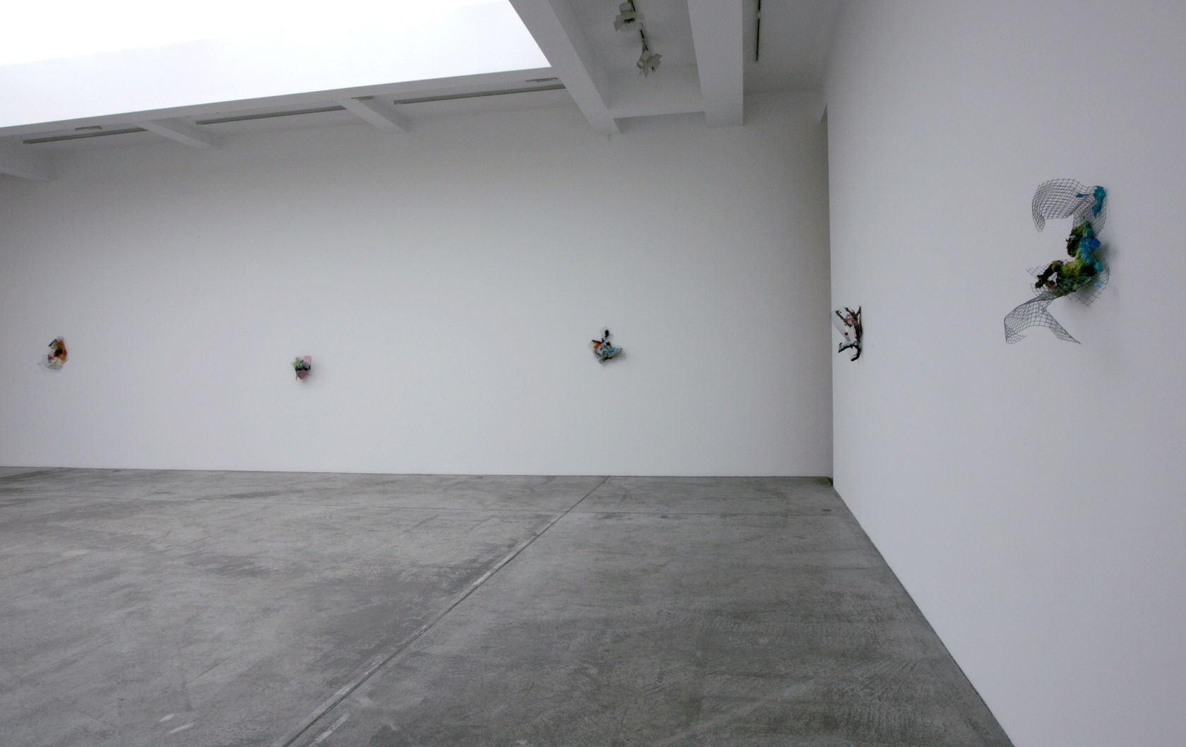 An exhibition installation view from: Richard Tuttle, Matter