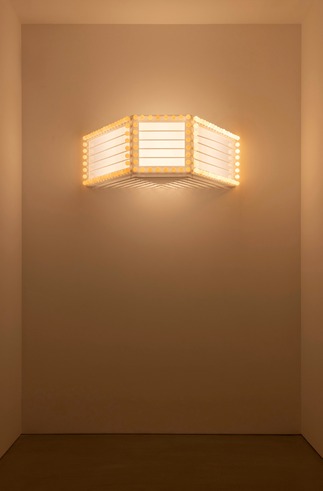 Philippe Parreno Marquee2022 Opalescent PMMA, light bulbs and neons, dmx controller 57.9 x 165 x 113.8 cm 22 3/4 x...