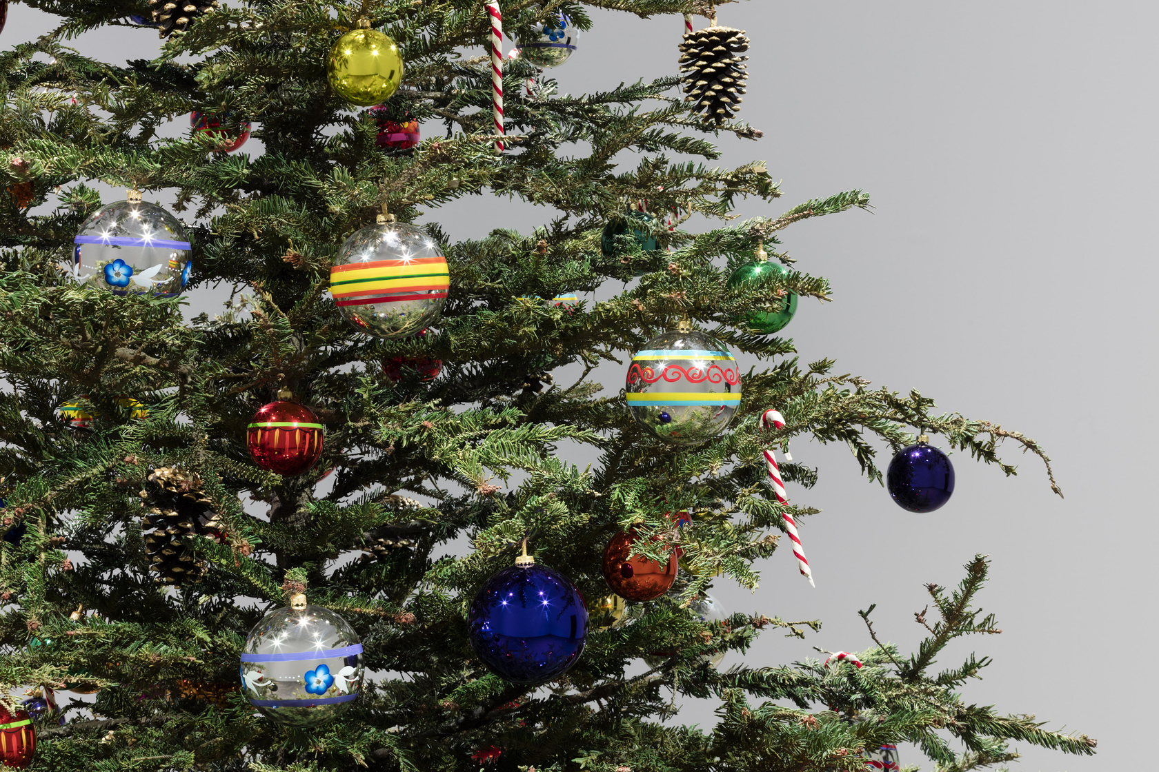 Philippe Parreno Fraught Times: For Eleven Months of the Year it's an Artwork and in December it's Christmas (July)2017 Cast...