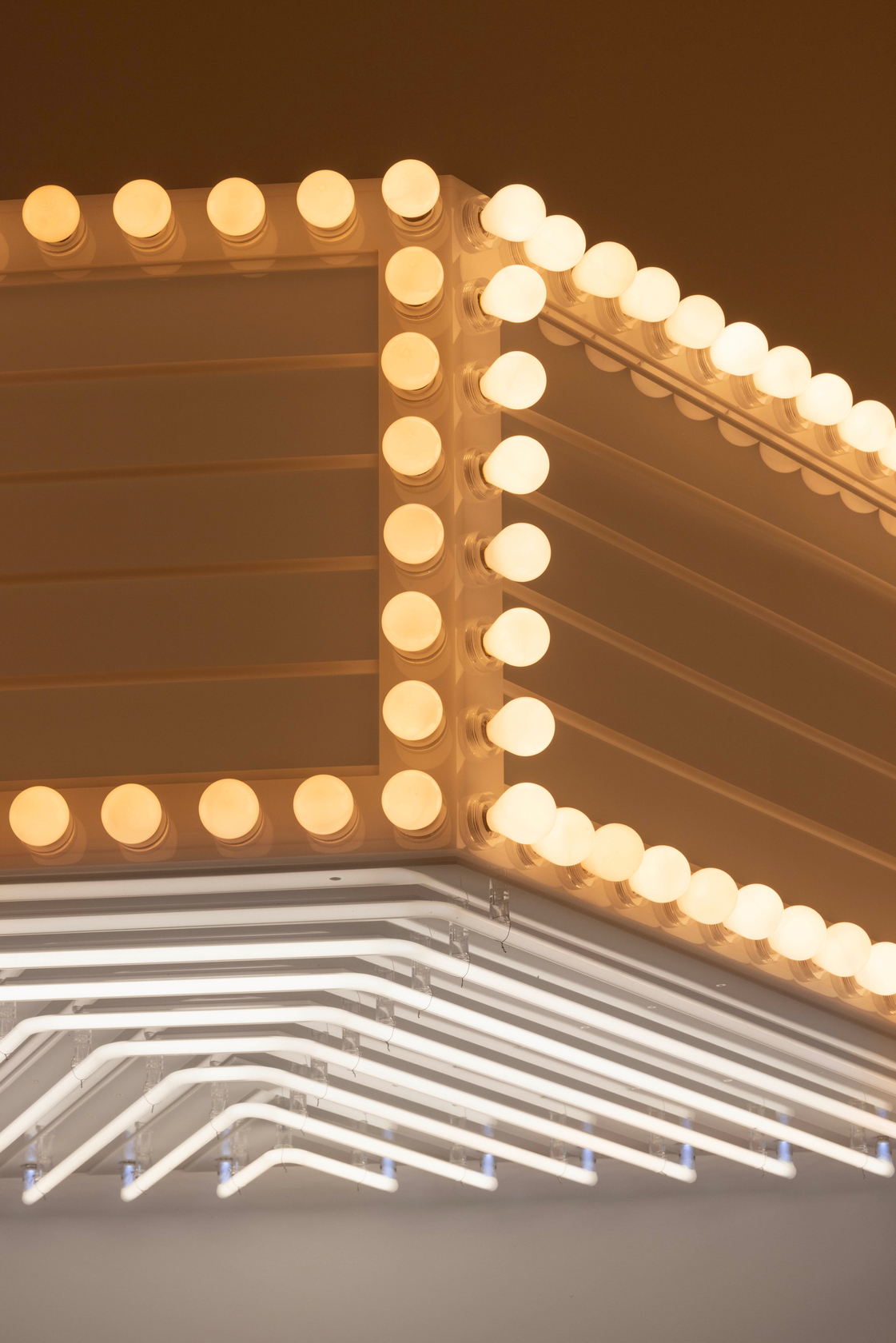 Philippe Parreno Marquee2022 Opalescent PMMA, light bulbs and neons, dmx controller 57.9 x 165 x 113.8 cm 22 3/4 x...