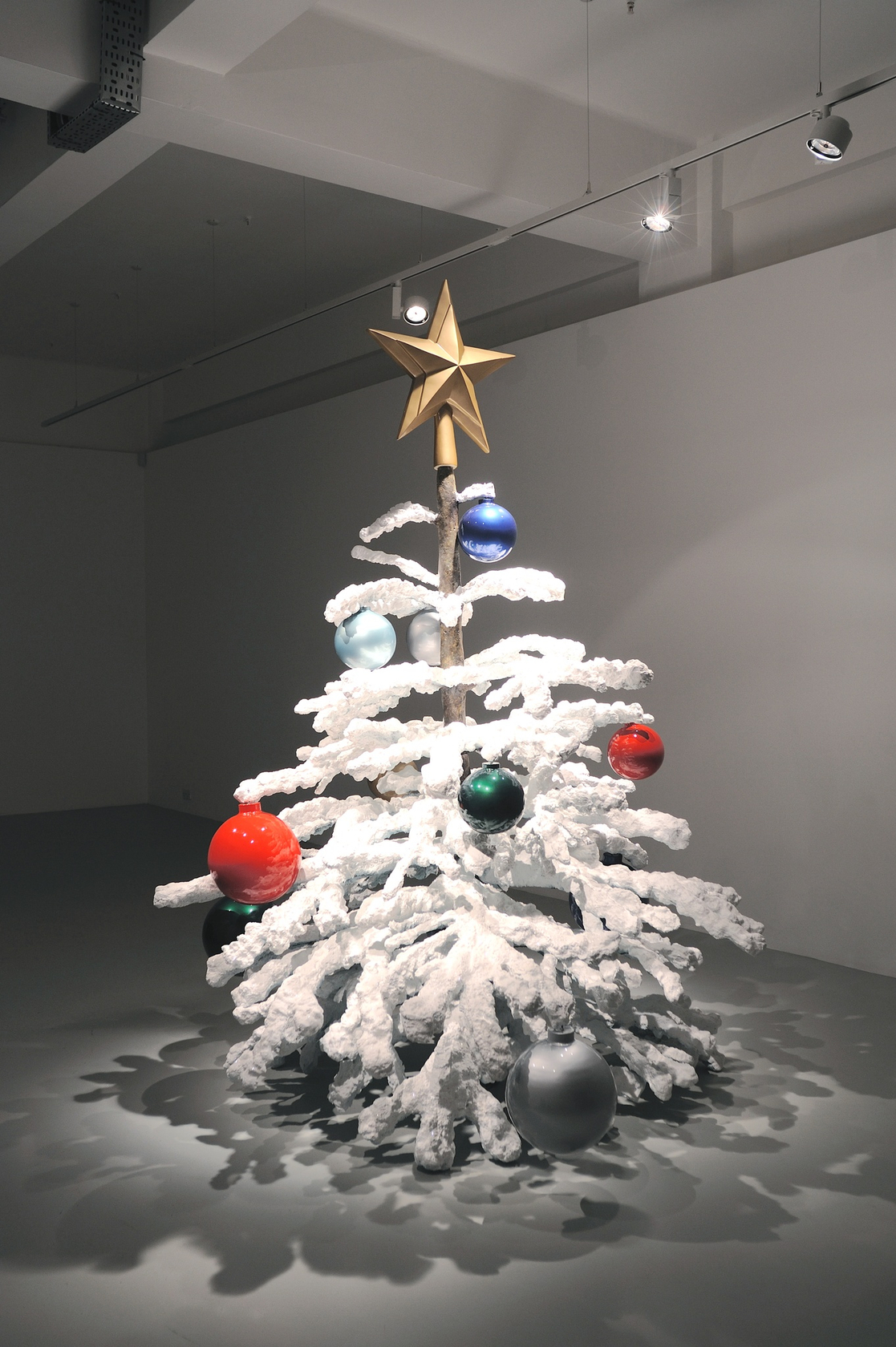 Philippe Parreno Fraught Times: For Eleven Months of the Year it's an Artwork and in December it's Christmas (October)2008 Cast...