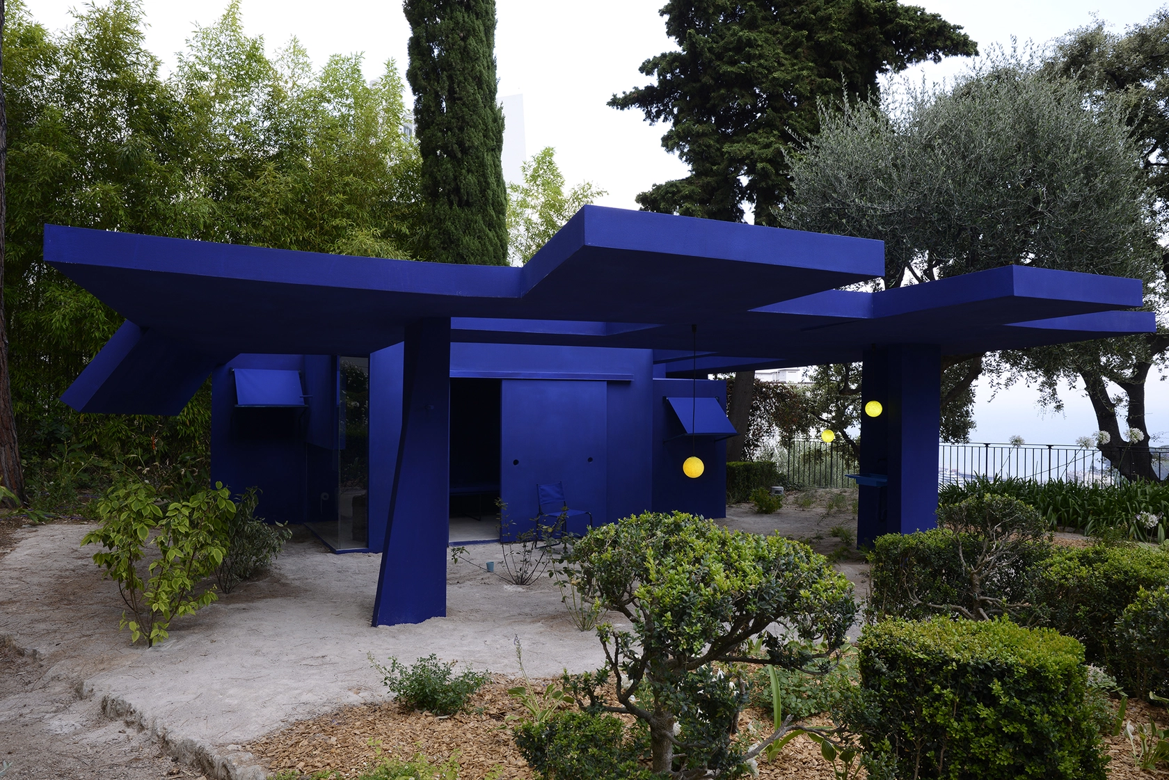 Jean-Pascal Flavien, folding house (to be continued), 2014