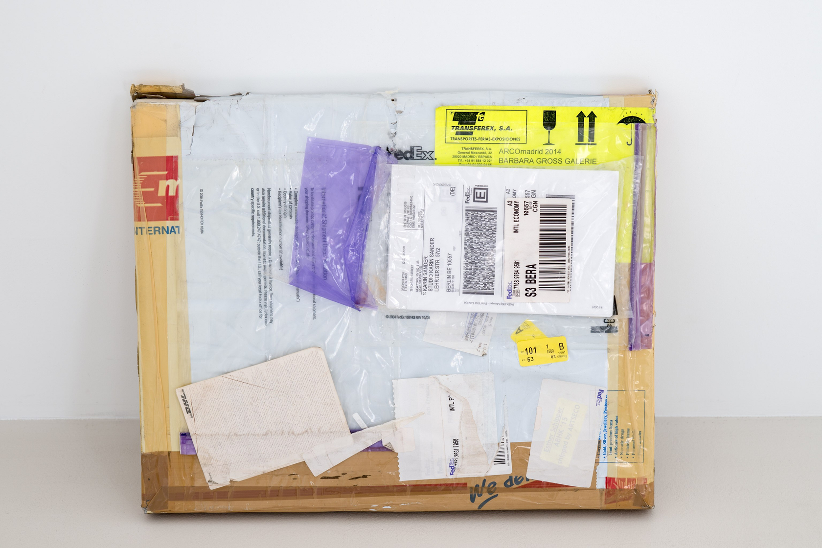 Karin Sander, Mailed Painting 104, 2009