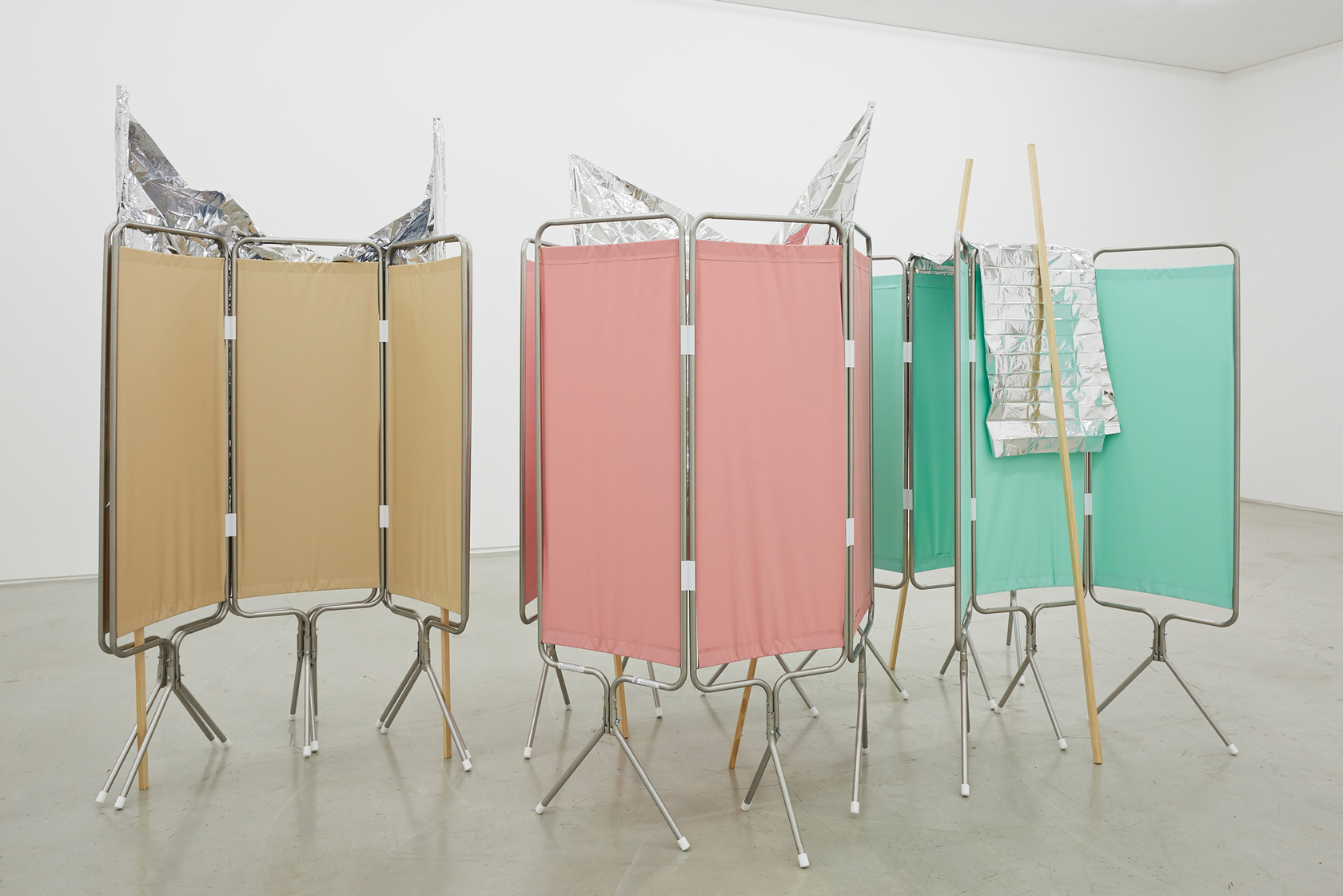 Gabriel Kuri, Privacy Standards, 2015