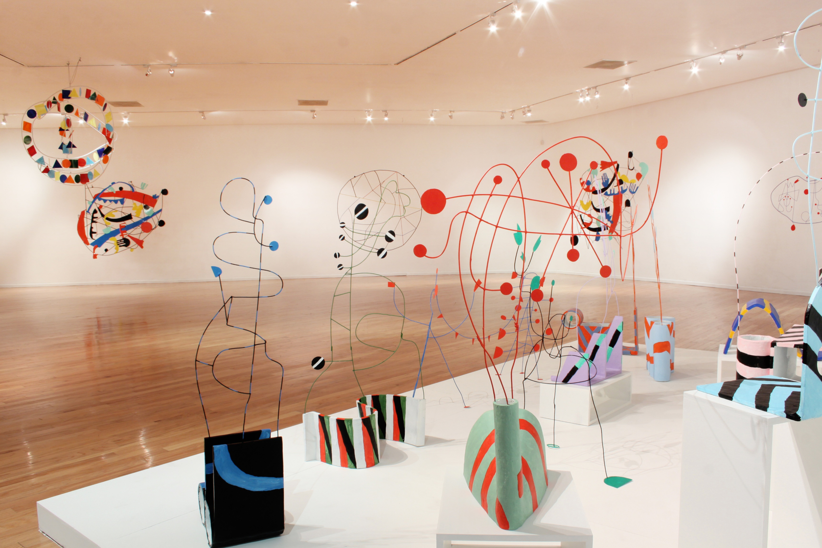 Exhibition view, The Flying Brixton Bangarang and Radio Vibration Vex-Venture, Museo de Arte Raúl Anguiano, Guadalajara, Mexico, 2009