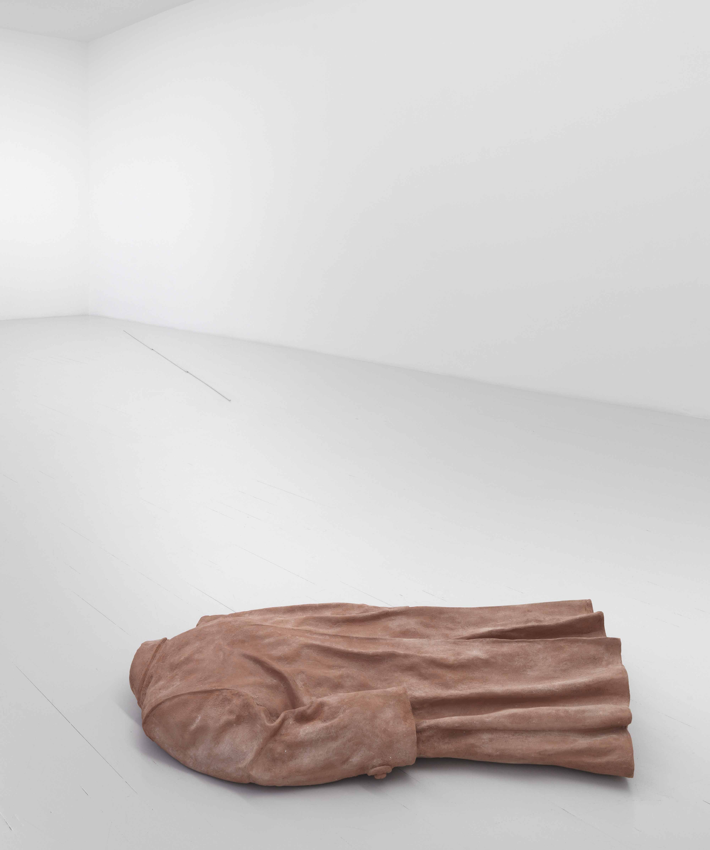 Exhibition view, Mit eiem Amarena-Fleck im Herzen, 2011 © Jens Ziehe