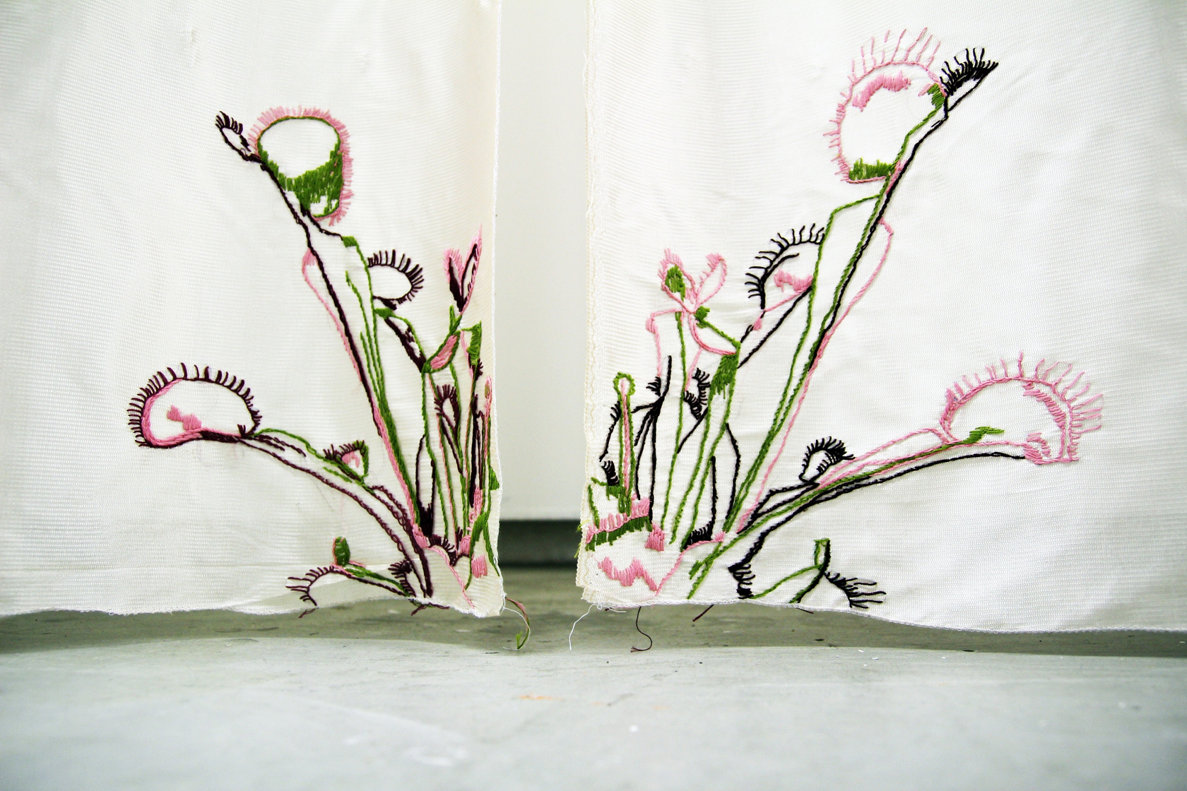 Exhibition view, Synapsen, ikob Museum of Contemporary Art, Belgium, 2014 © Serge Cloot