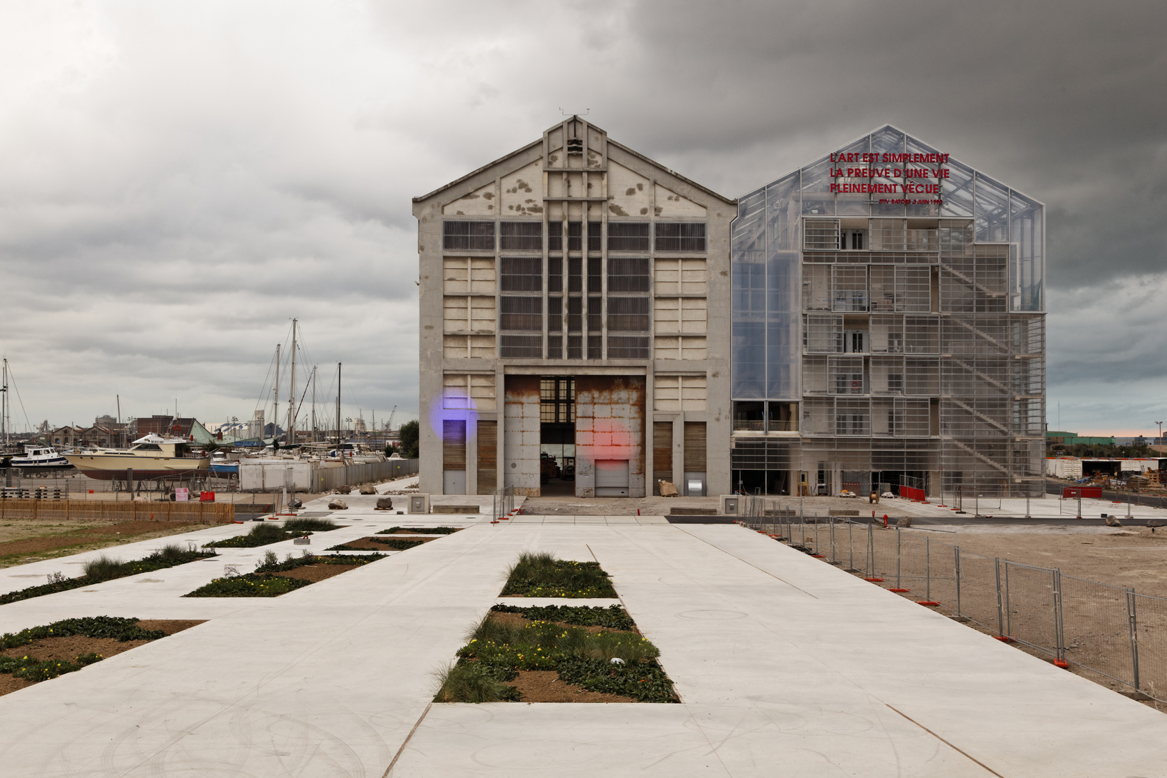 Exhibition view Blowing In The Wind, since 2013 AP2, FRAC Nord-Pas de Calais, Dunkerque Photo &copy; Carsten Eisfeld