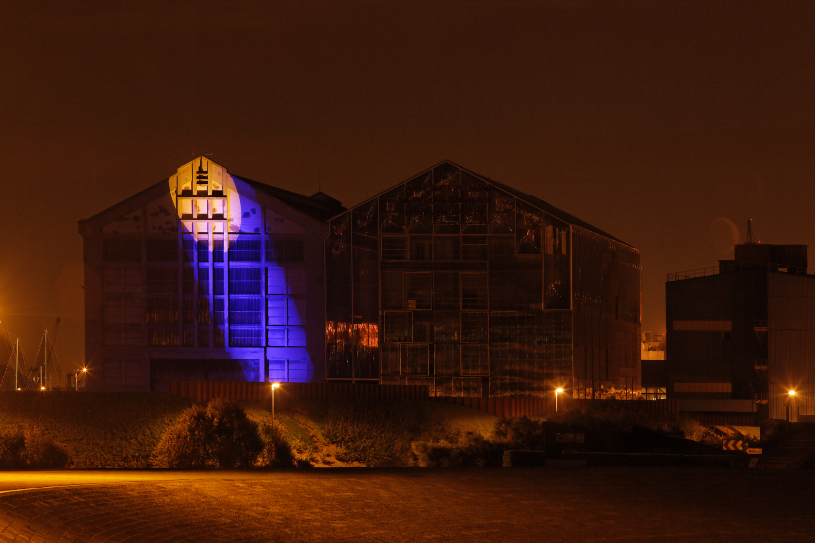 Exhibition view Blowing In The Wind, since 2013 AP2, FRAC Nord-Pas de Calais, Dunkerque Photo &copy; Carsten Eisfeld