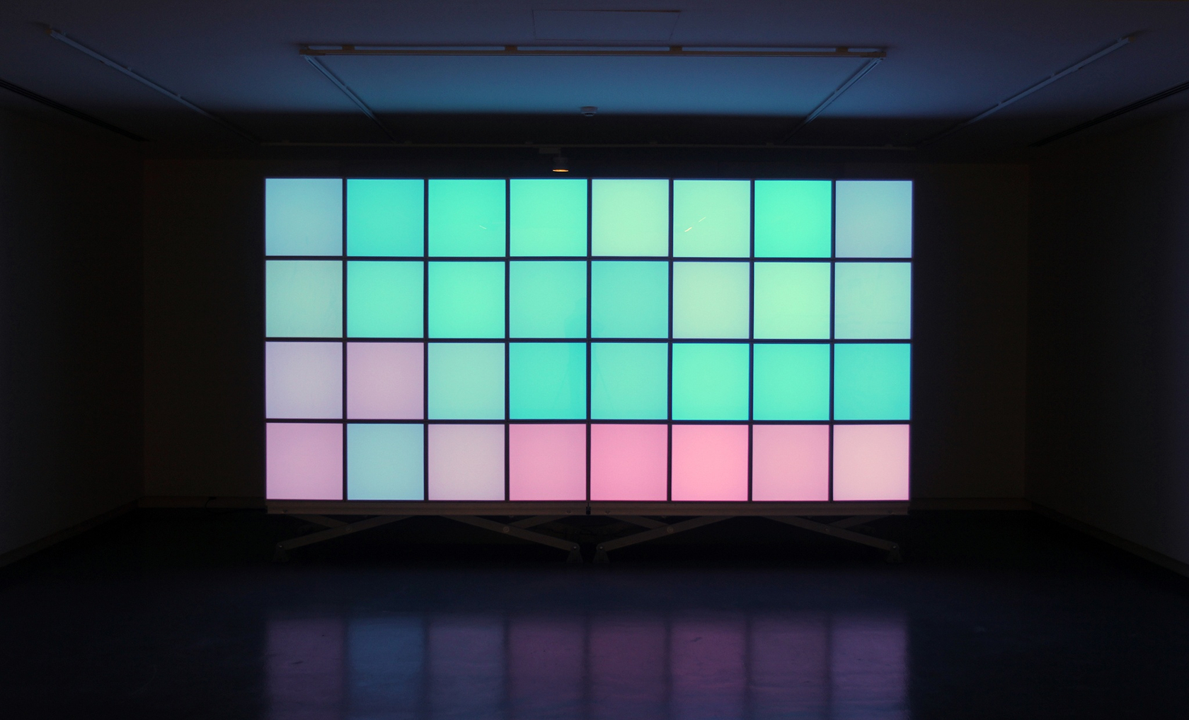 Horizontal Technicolour, 2002 32 waxed birchwood DMX modules (Pixel Boxes), aluminium plate, white glass, diffusion foil, cables, RGB-lighting system, DMX...