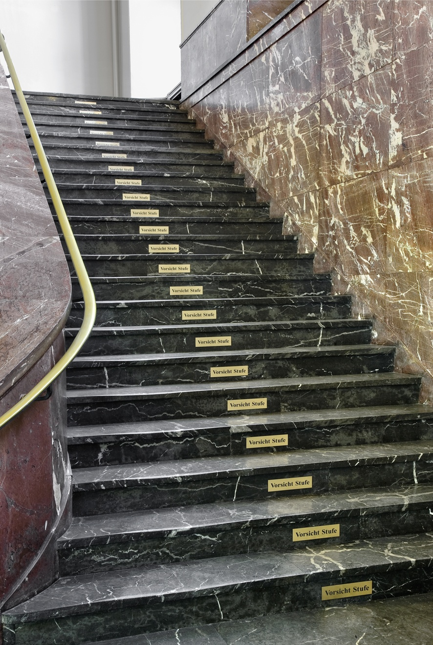 Vorsicht Stufe, 2009 Humboldt University, Berlin © Roman März
