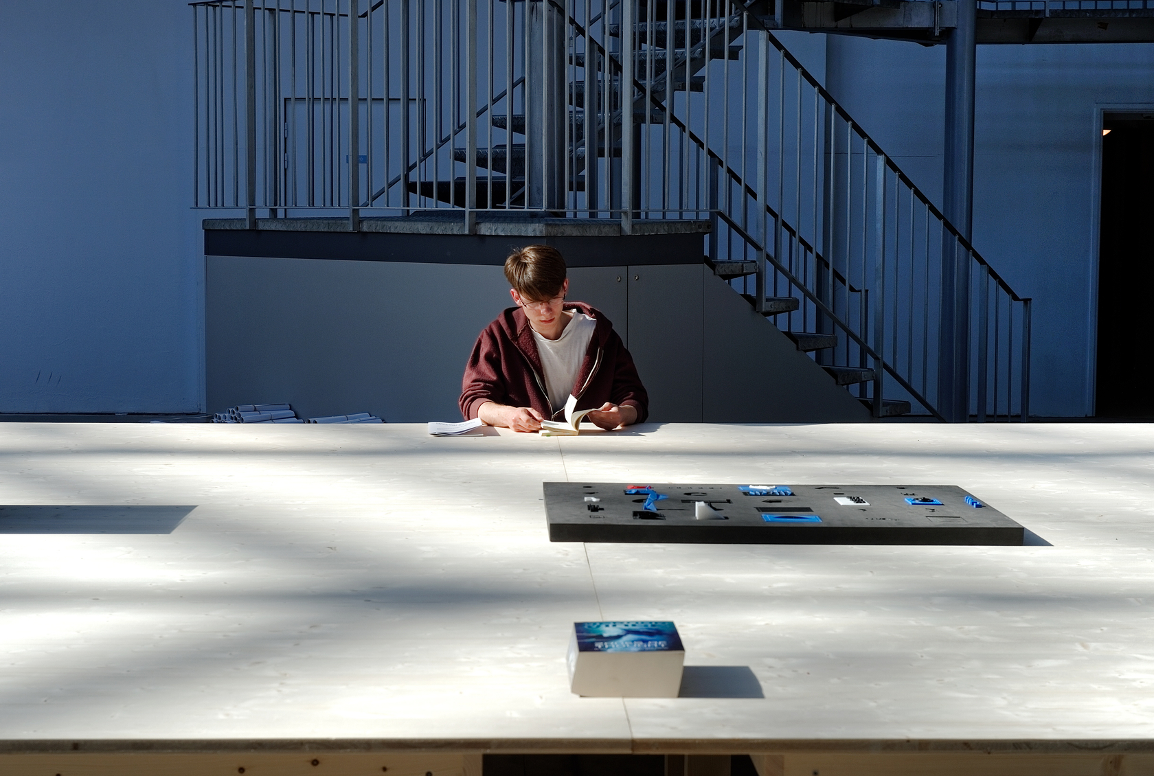 Prototype Erasmus Table #1 (Bourgogne), 1994 Photo © Blaise Adilon