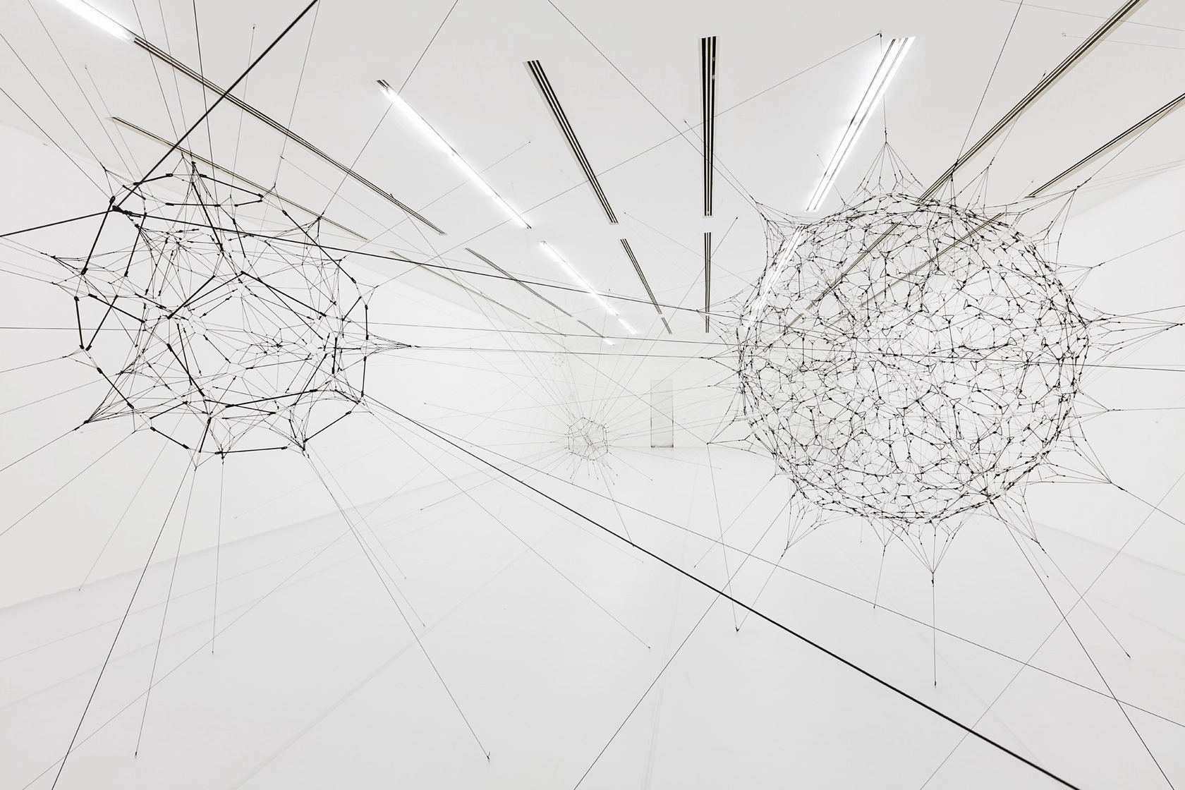 Exhibition view 163,000 Light years, 2016 Museo de Arte Contemporaneo, Monterrey Photo © Andrea Rossetti