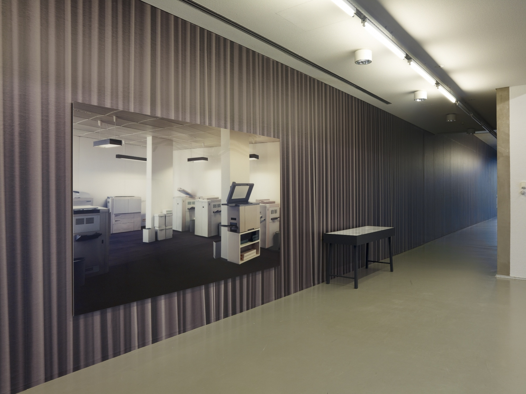 Copyshop, 1999 C-Print, Diasec Photo © Studio Hans Wilschut