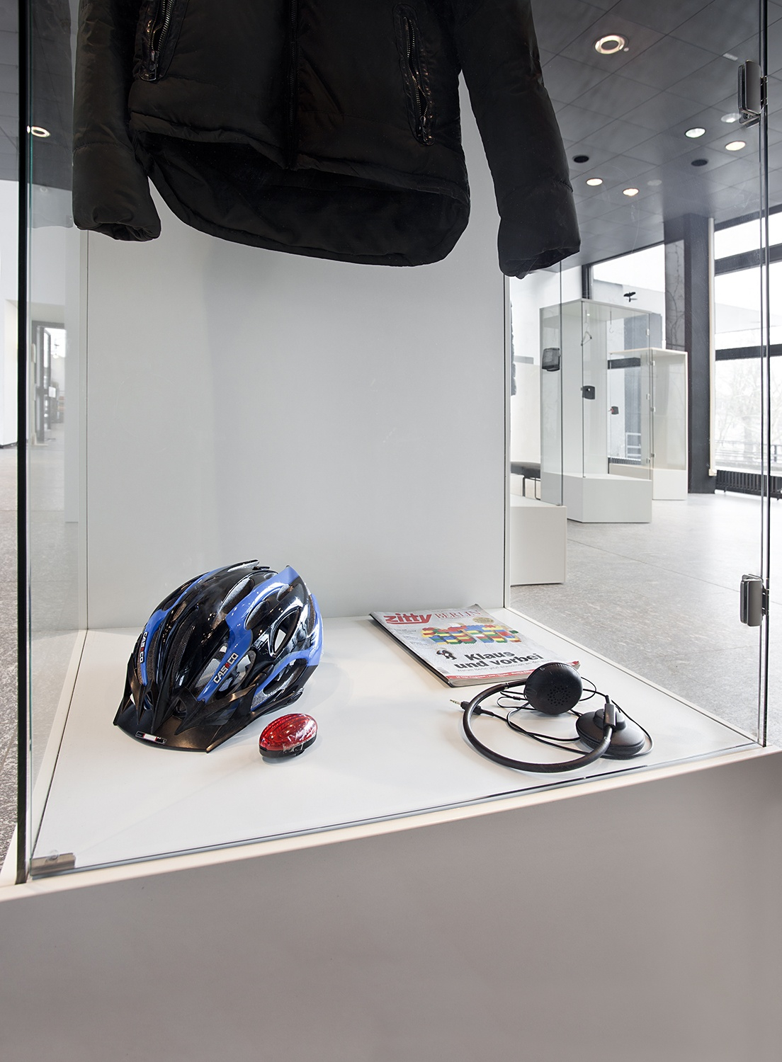 Exhibition view Karin Sander: Identities on Display, 2013 Ethnologisches Museum und Museum für Asiatische Kunst, Humboldt-Lab, Berlin Photo © Andrea...