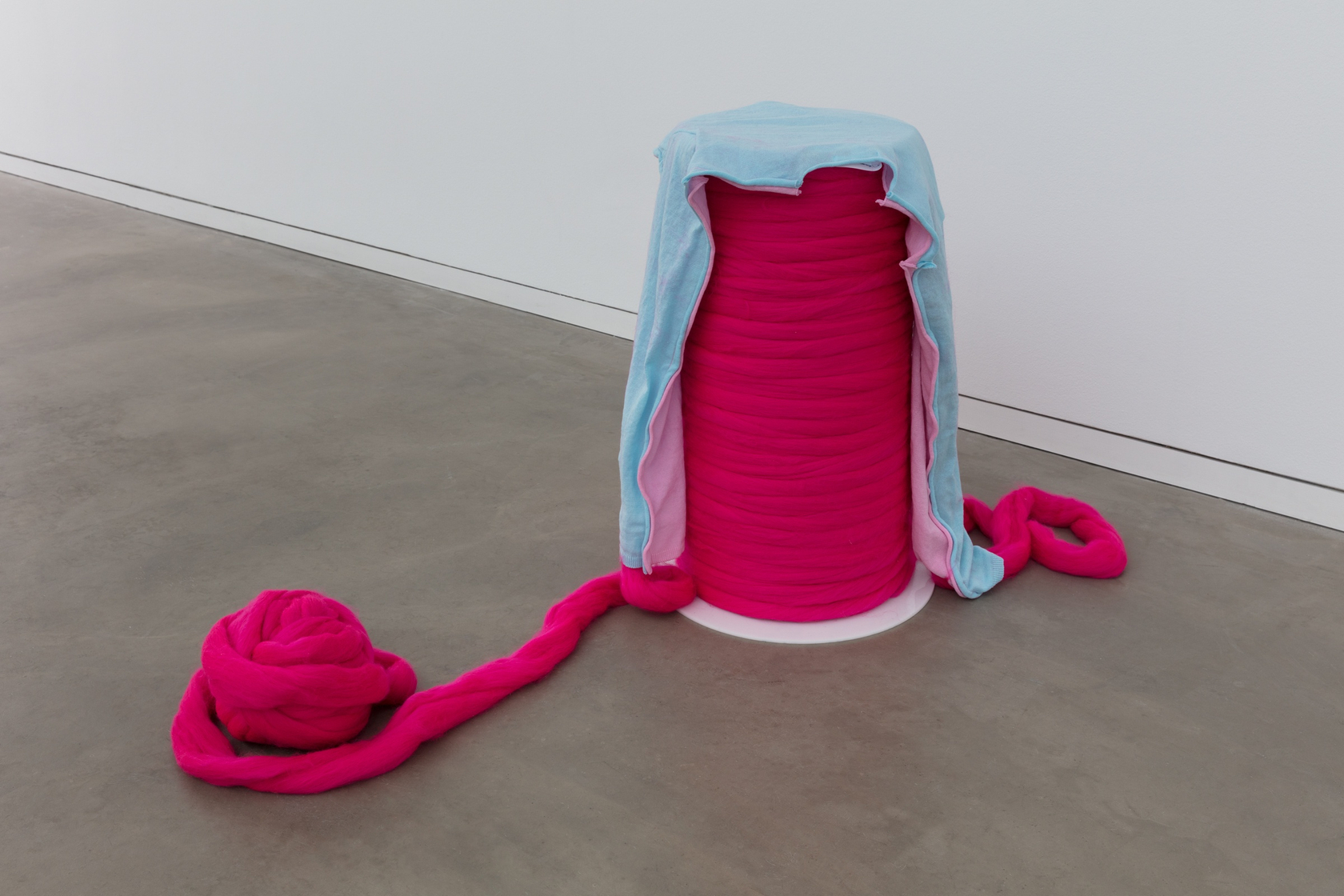 Exhibition view: Jean-Pascal Flavien, house with things behind Heidelberger Kunstverein, Heidelberg, 2018 Photo &copy; Andrea Rossetti