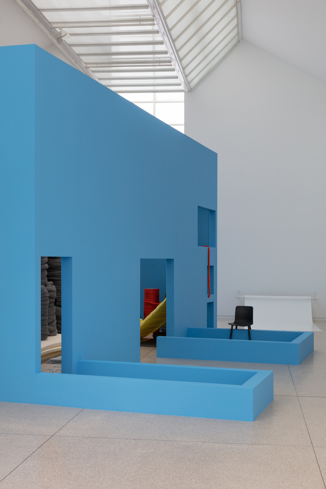 Exhibition view: Jean-Pascal Flavien, house with things behind Heidelberger Kunstverein, Heidelberg, 2018 Photo &copy; Andrea Rossetti