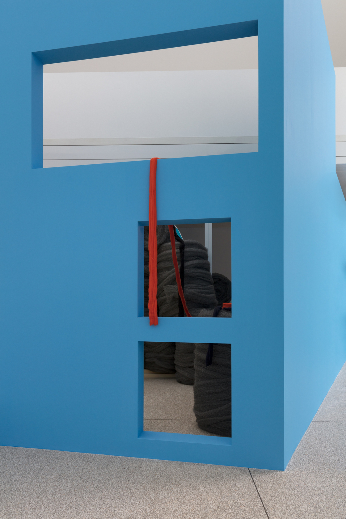 Exhibition view: Jean-Pascal Flavien, house with things behind Heidelberger Kunstverein, Heidelberg, 2018 Photo &copy; Andrea Rossetti