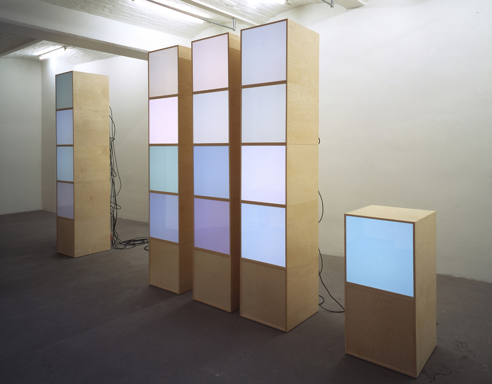 Angela Bulloch, Blow Up_T.V., 2000. Exhibition view: BLOW_UP T.V., Schipper & Krome, Berlin, 2000. Photo &copy; Carsten Eisfeld