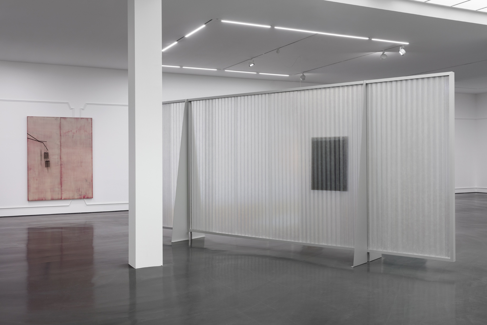 Exhibition view: Martin Boyce, The Light Pours Out, Esther Schipper, Berlin, 2018 Photo © Andrea Rossetti