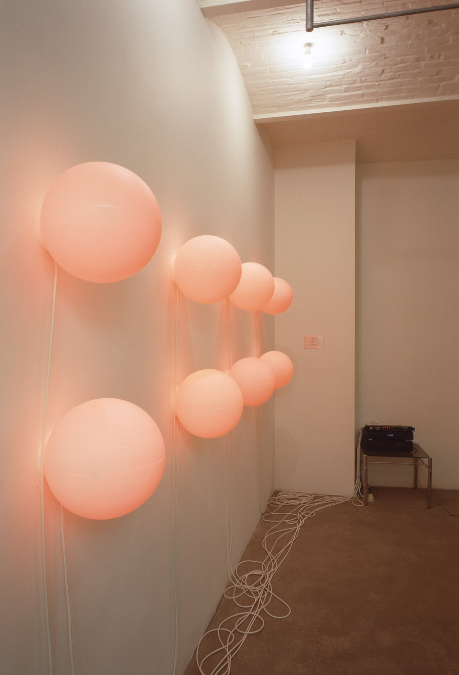 Angela Bulloch, Visual Music 8 (Blast First, Touch/Tone), 1998. Exhibition view: Codes, Schipper & Krome, Berlin, 1998. Photo © Carsten...