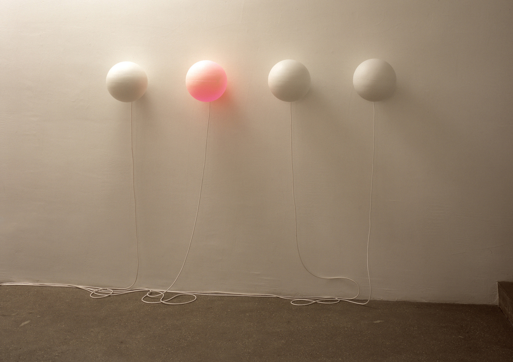 Angela Bulloch, West Ham – Sculpture For Football Songs, 1998. Exhibition view: Codes, Schipper & Krome, Berlin, 1998. Photo ©...