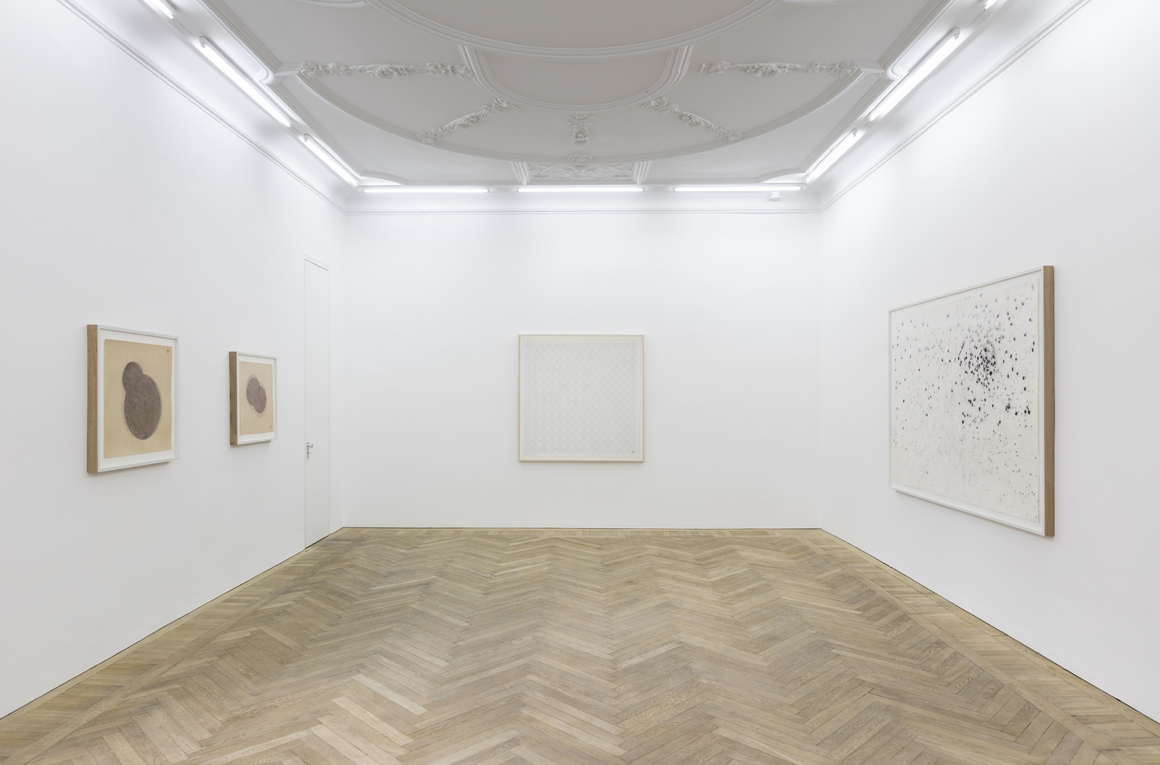 Minjung Kim Phasing, 2016, 70 x 70 cm Phasing, 2016, 61 x 64 cm Insight, 2006, 140 x 140 cm...