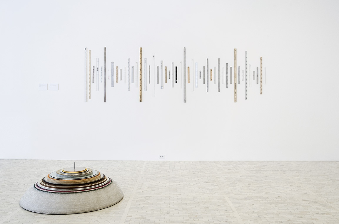 Exhibition view: Jac Leirner, Jac Leirner: Funciones de una variable, Museo Tamayo, Mexico City, 2014 Photo © Museo Tamayo, Mexico...