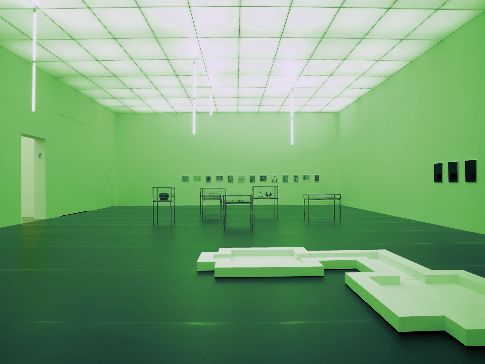 Exhibition view: Matti Braun, Kola, Kunstmuseum Liechtenstein, Vaduz, 2009. Photo © Stefan Altenburger