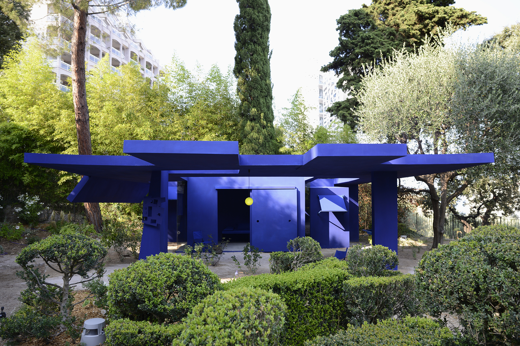 Jean-Pascal Flavien, folding house (to be continued), 2014. Exhibition view: Nouveau Musée National de Monaco, 2016. Photo © Studio Jean-Pascal...