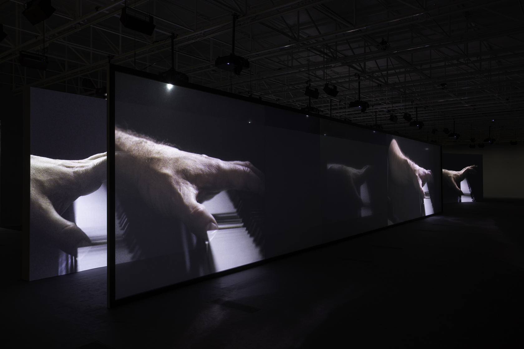 Exhibition view: Anri Sala. AS YOU GO (châteaux en Espagne), Centro Botín, Santander, 2019-2020. Photo © Vicente Paredes