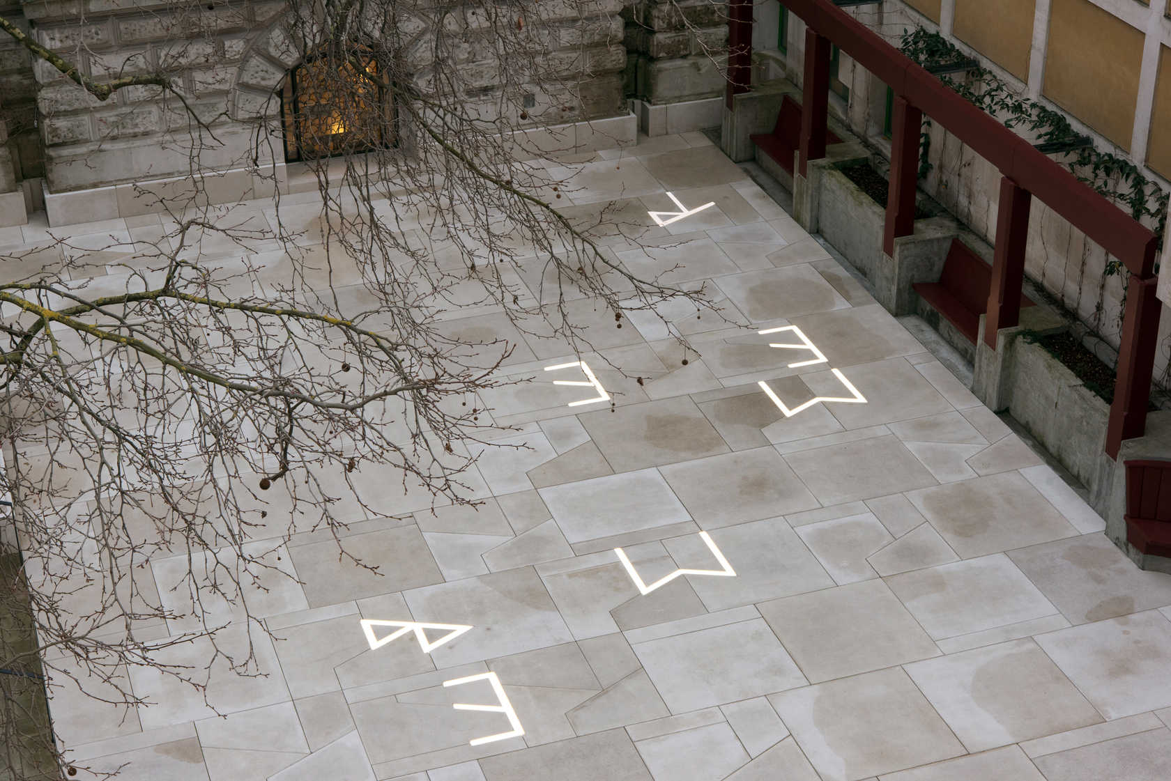 Martin Boyce, Remembered Skies, 2018, Tate Britain – Clore Gallery Courtyard, London. Photo © Tate, London 2018