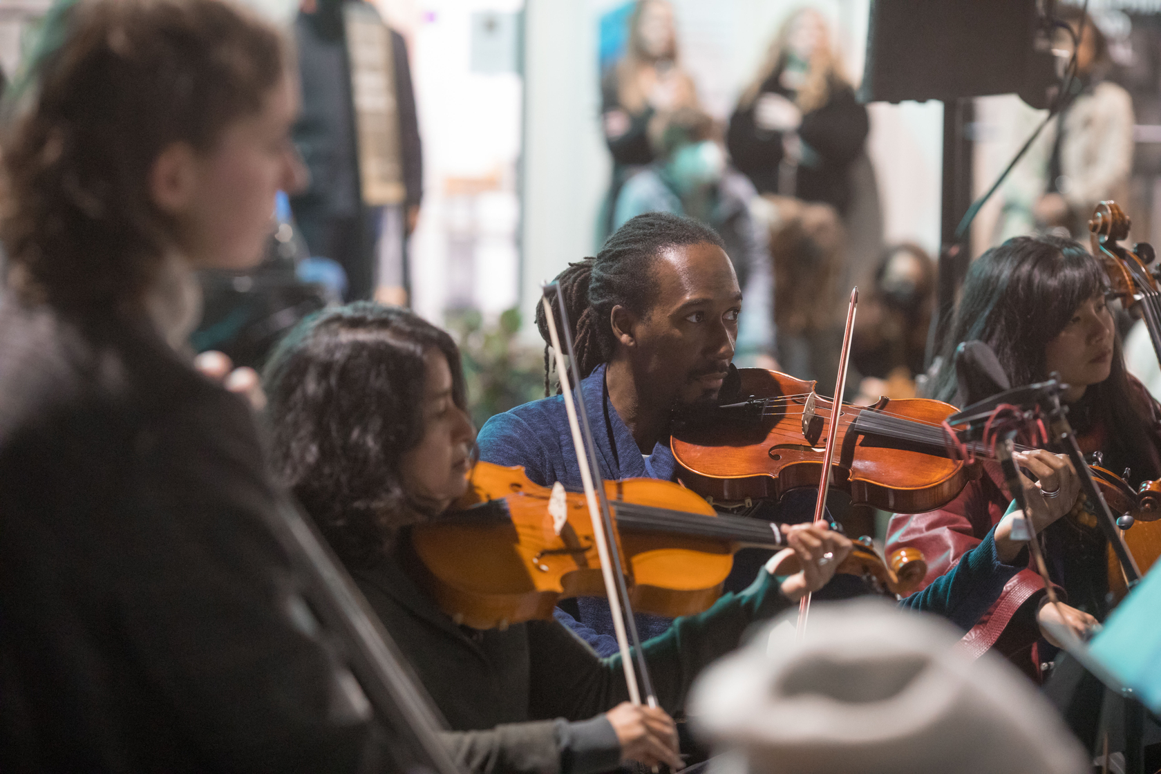 Ari Benjamin Meyers, Reahearsing Philadelphia, Various Locations, Philadelphia, Pennsylvania, 2021. Photo © Conrad Erb