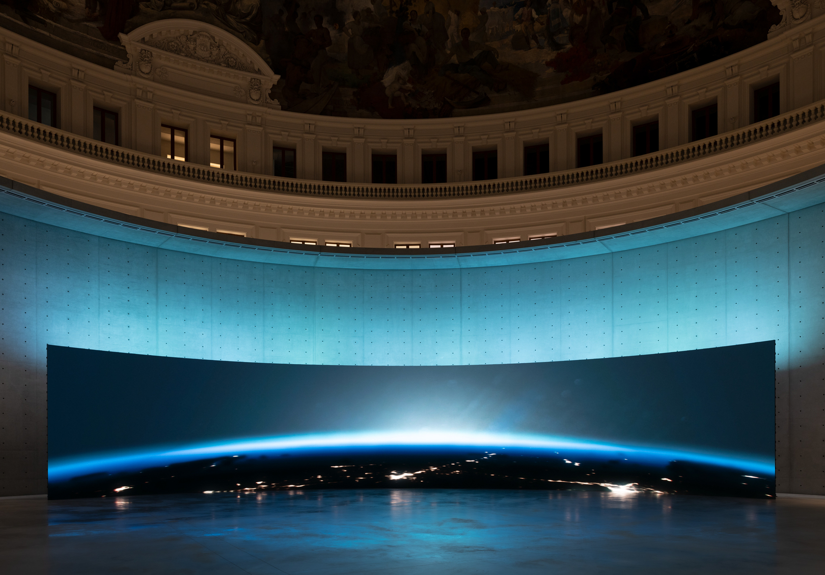 Exhibition view: Anri Sala, Time No Longer, Rotunda of the Bourse de Commerce – Pinault Collection, Paris, 2022. © Anri...